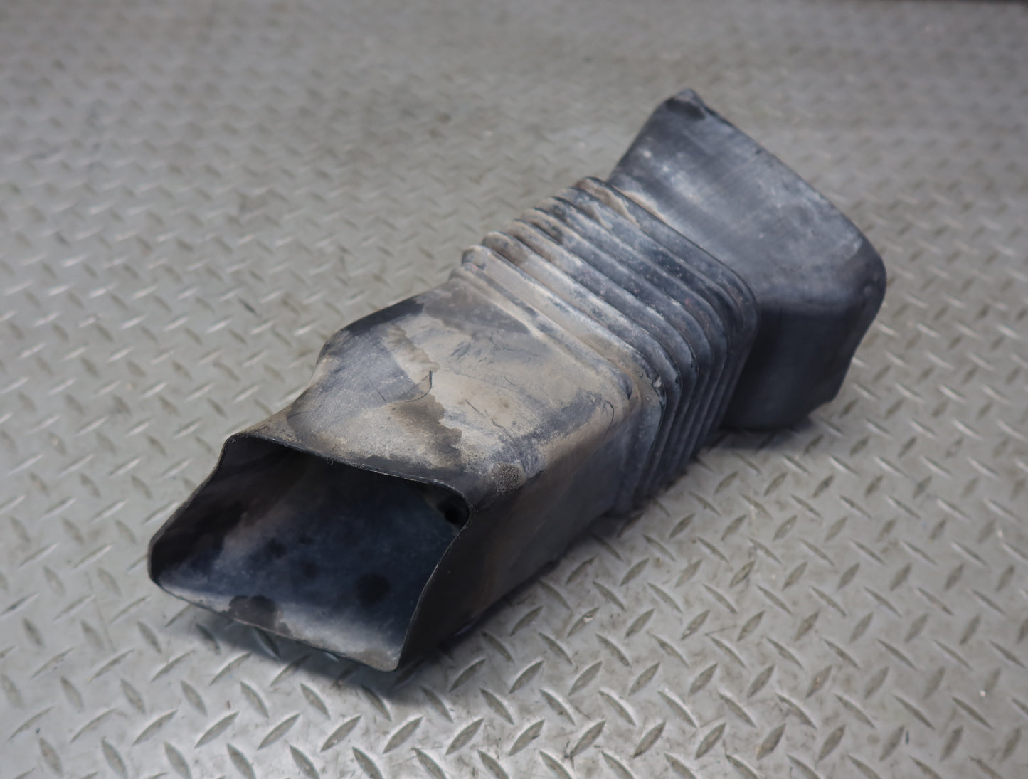 1983-1986 Porsche 928 S Left & Right Side Brake Cooling Air Duct Set