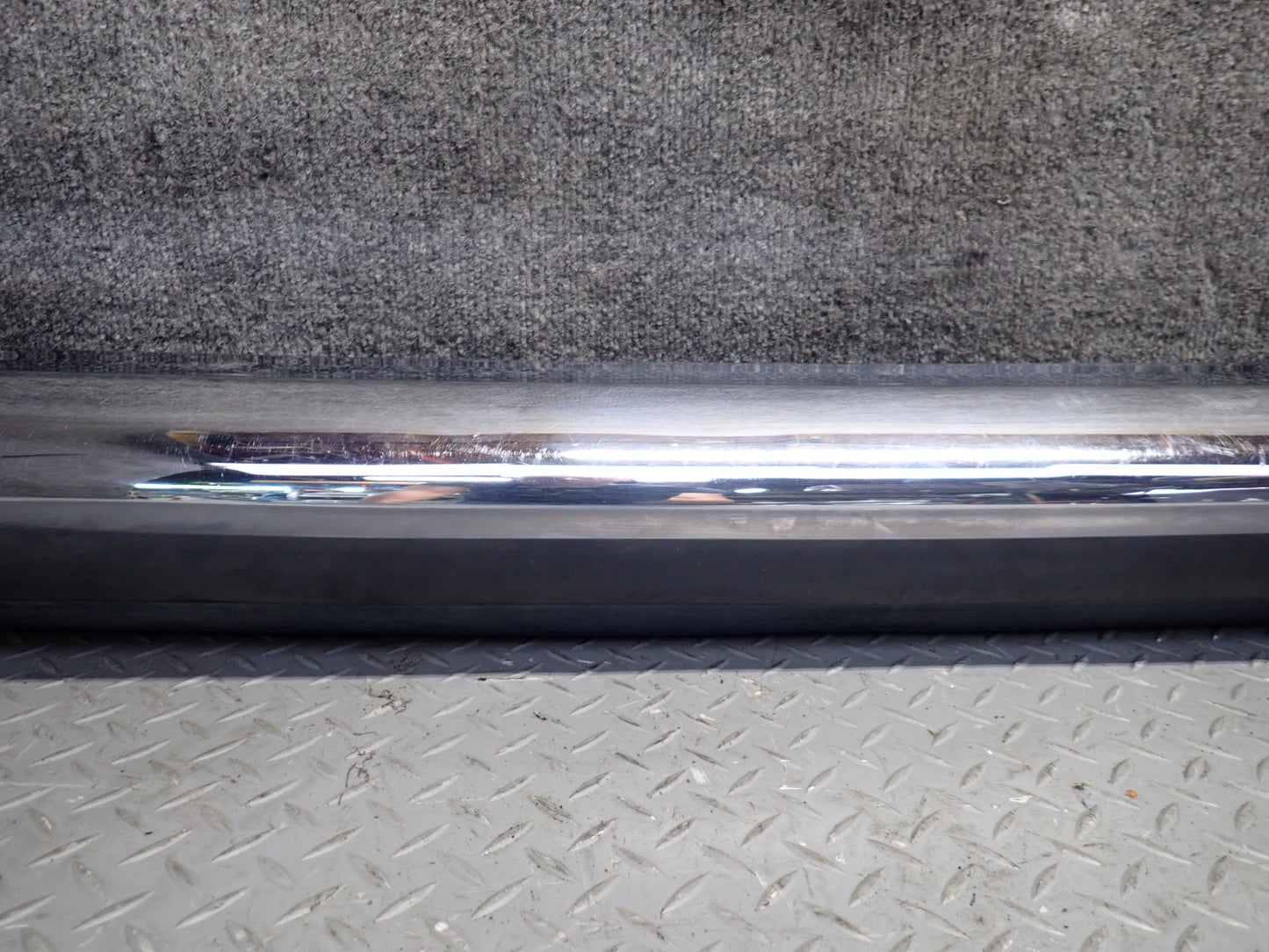 73-89 Mercedes R107 560SL Rear Bumper Chrome Molding Trim w Rubber Seal OEM