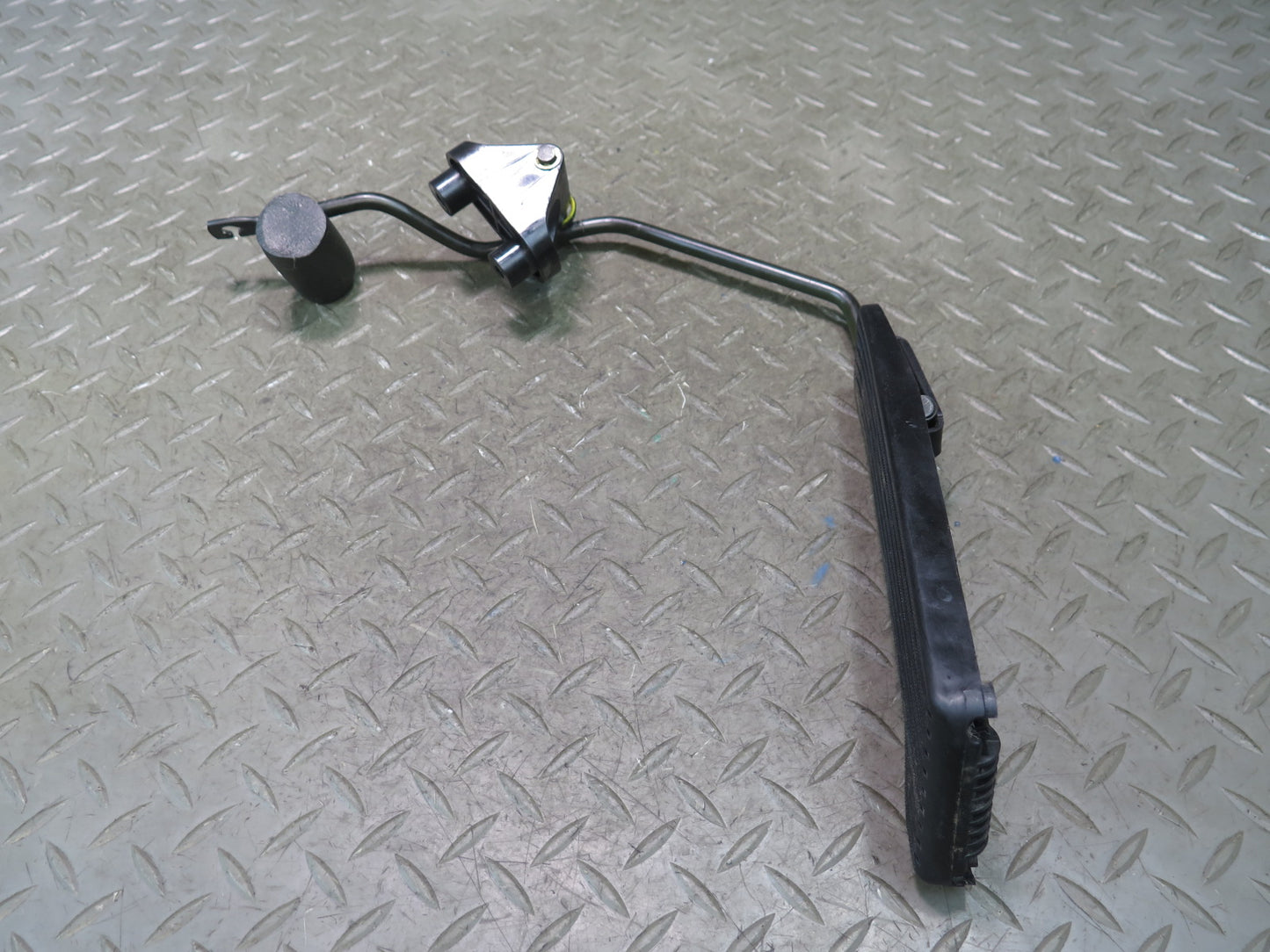 99-01 Toyota Crown JZS175 Gas Acceleration Pedal OEM