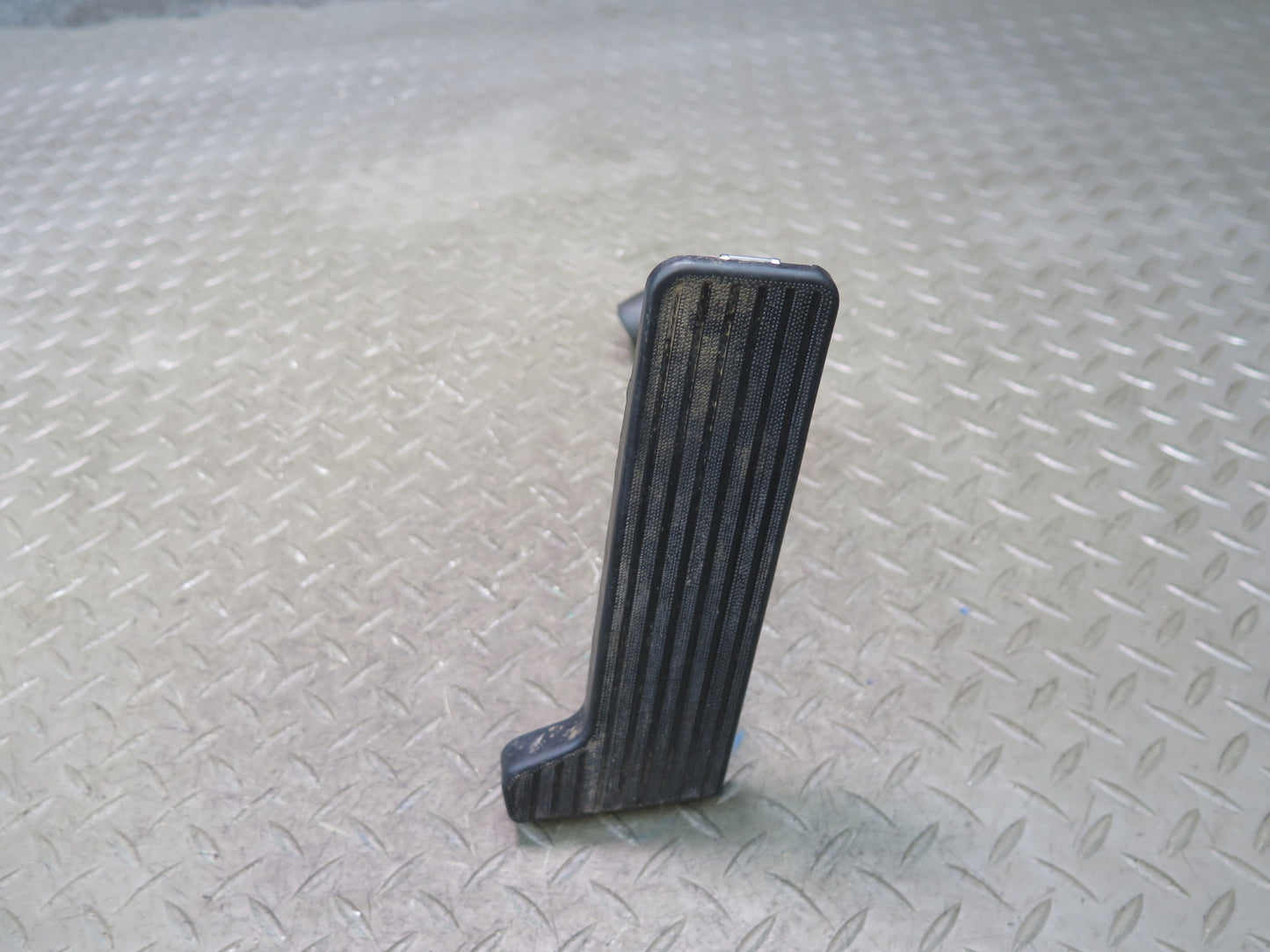 99-01 Toyota Crown JZS175 Gas Acceleration Pedal OEM