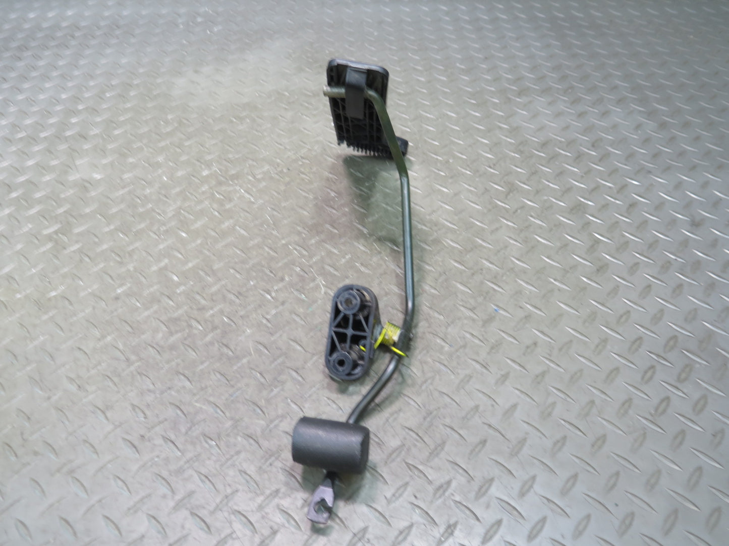 99-01 Toyota Crown JZS175 Gas Acceleration Pedal OEM