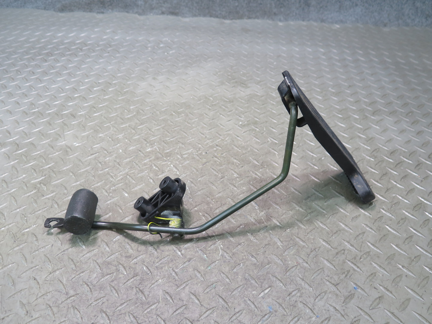 99-01 Toyota Crown JZS175 Gas Acceleration Pedal OEM