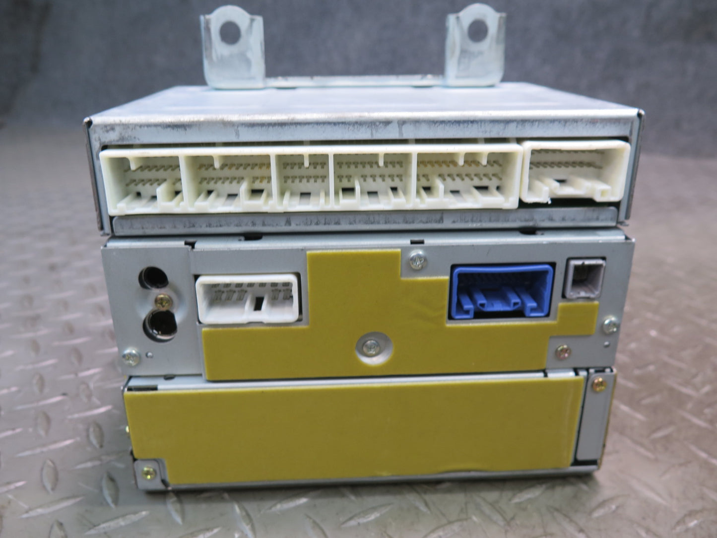 99-01 Toyota Crown JZS175 Super Live Sound CD Radio Cassette Player Unit OEM