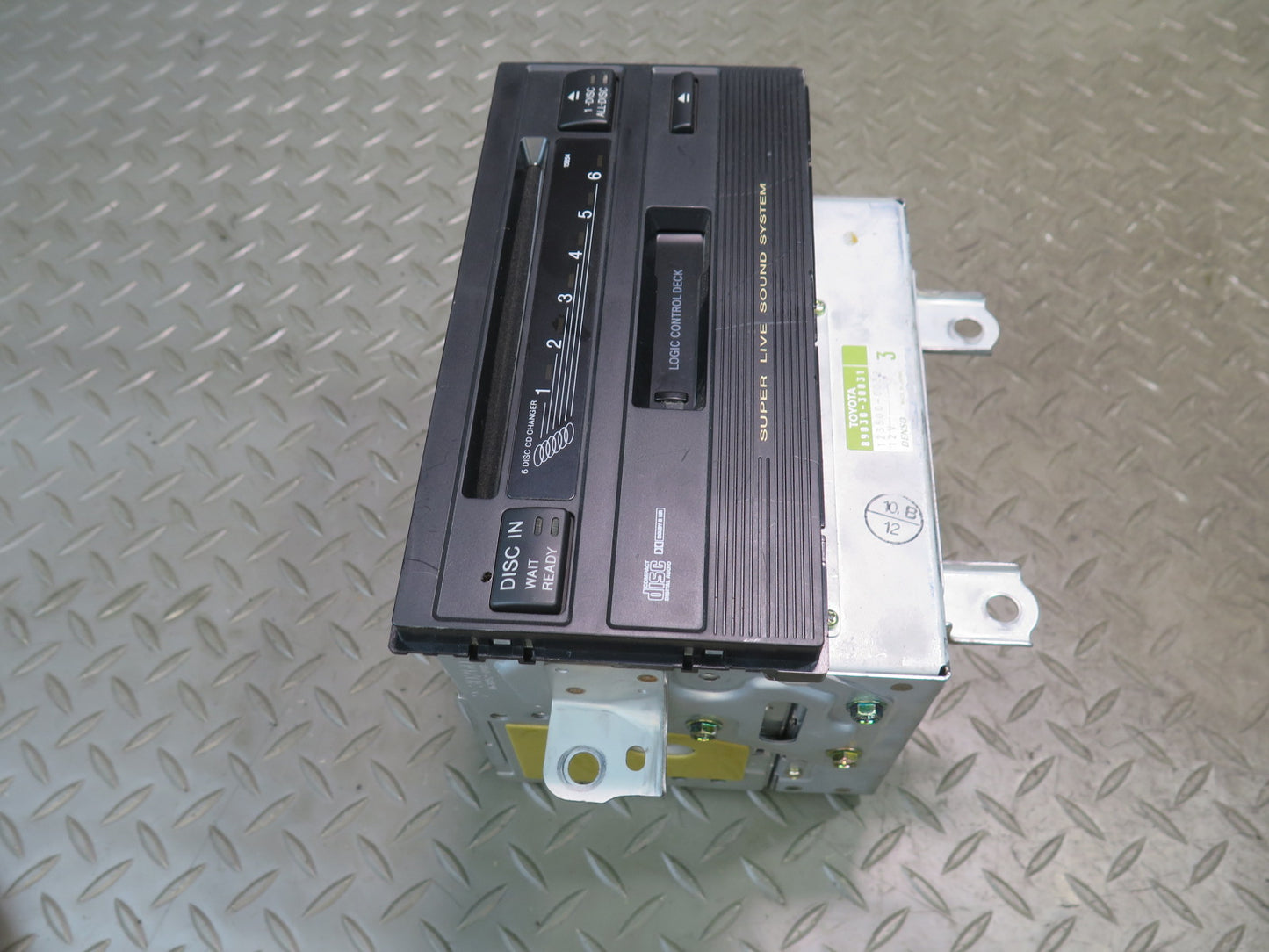 99-01 Toyota Crown JZS175 Super Live Sound CD Radio Cassette Player Unit OEM