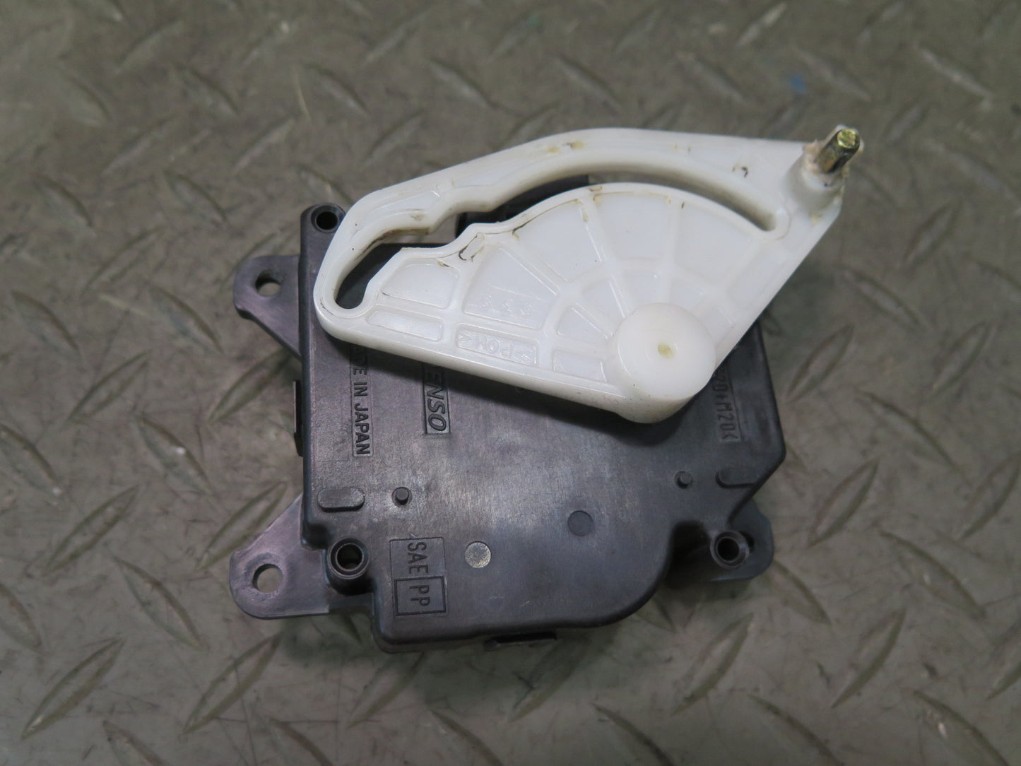 99-01 Toyota Crown JZS175 Set of 4 Heater Flap Door Actuator Motor OEM