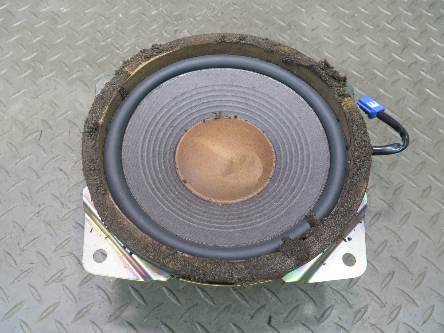 99-01 Toyota Crown JZS175 Rear Subwoofer Speaker Fujitsu TEN OEM