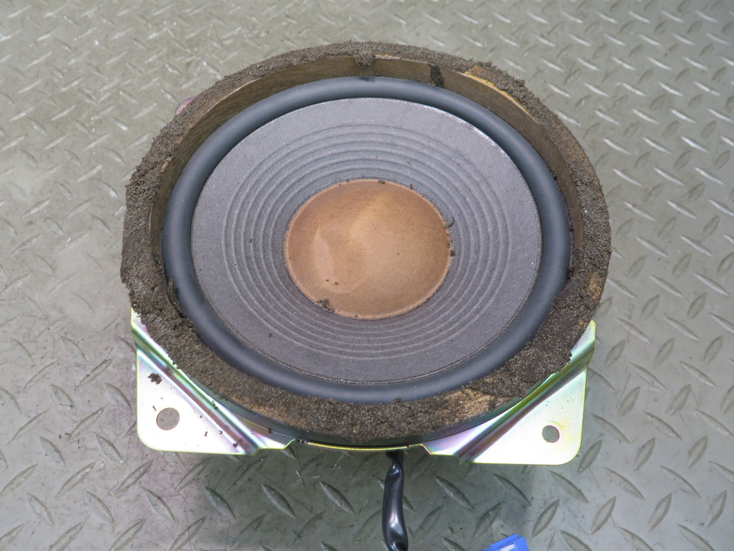 99-01 Toyota Crown JZS175 Rear Subwoofer Speaker Fujitsu TEN OEM
