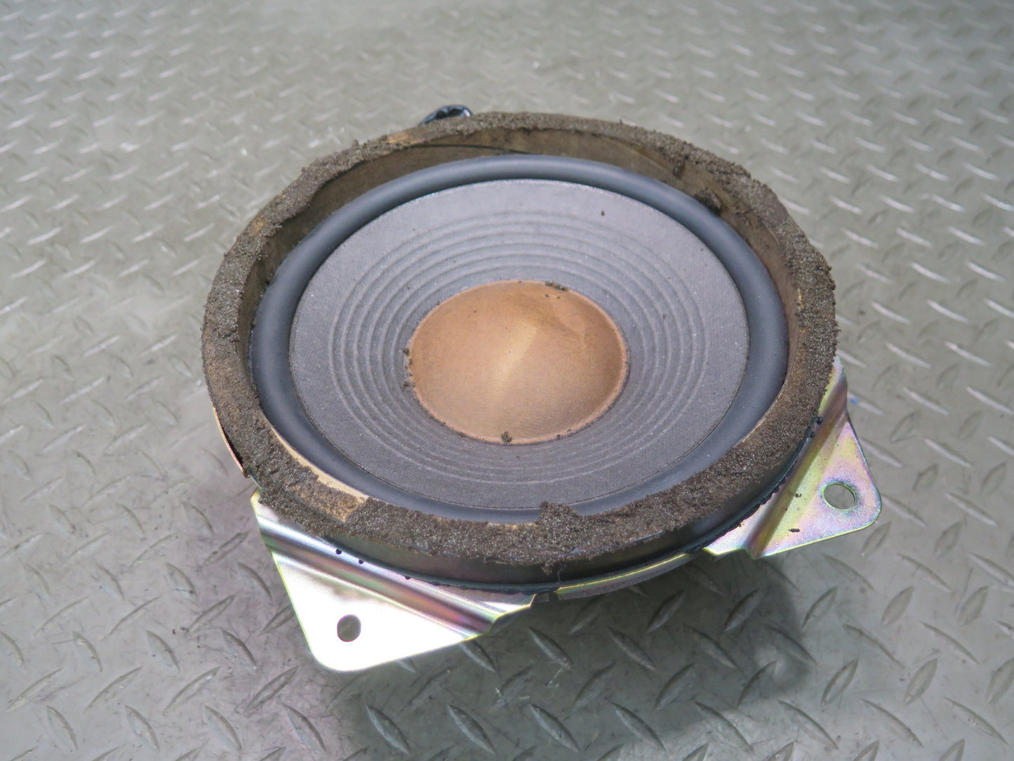 99-01 Toyota Crown JZS175 Rear Subwoofer Speaker Fujitsu TEN OEM