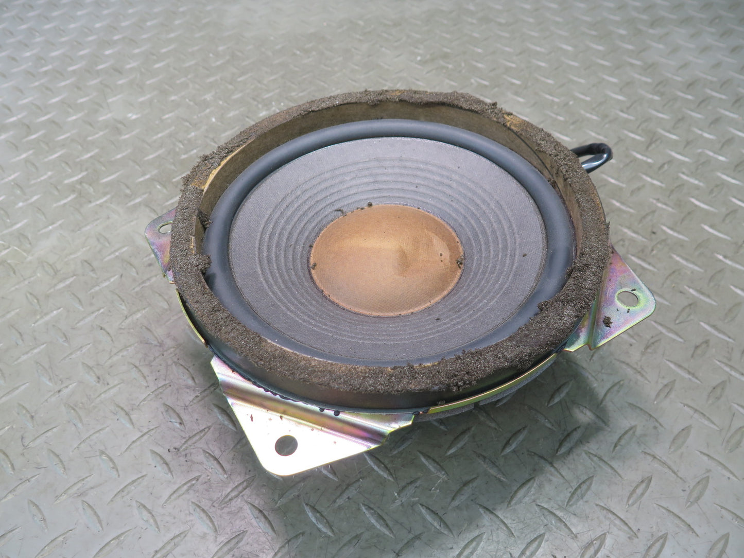 99-01 Toyota Crown JZS175 Rear Subwoofer Speaker Fujitsu TEN OEM