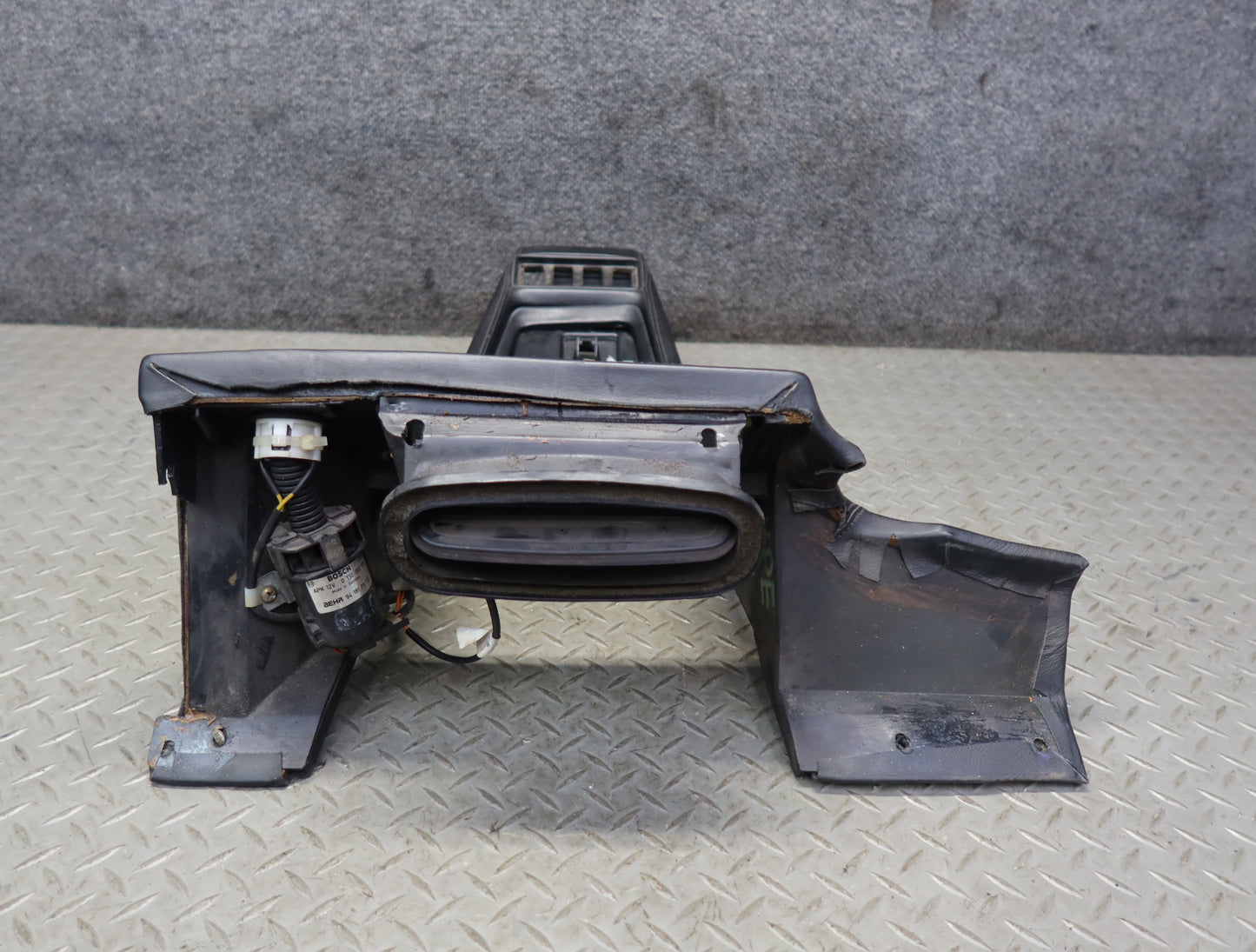 1984-1989 Porsche 928 A/T Front Center Console Trim Cover Panel Black