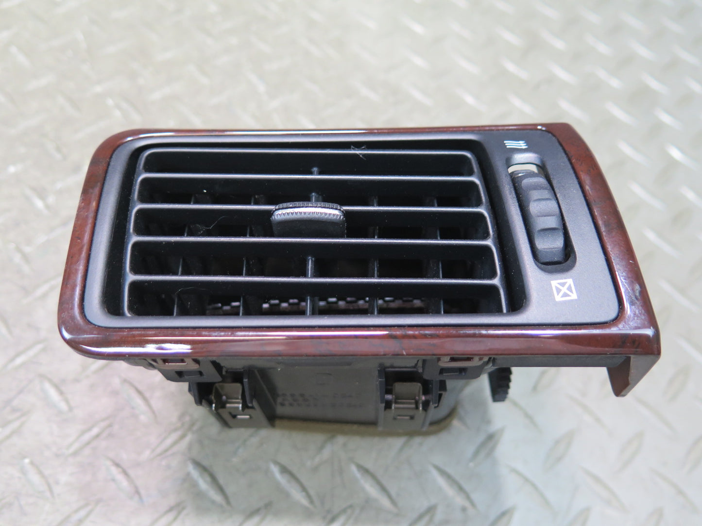 99-01 Toyota Crown JZS175 Dash Front Left & Right A/C Air Vent Wood Set OEM