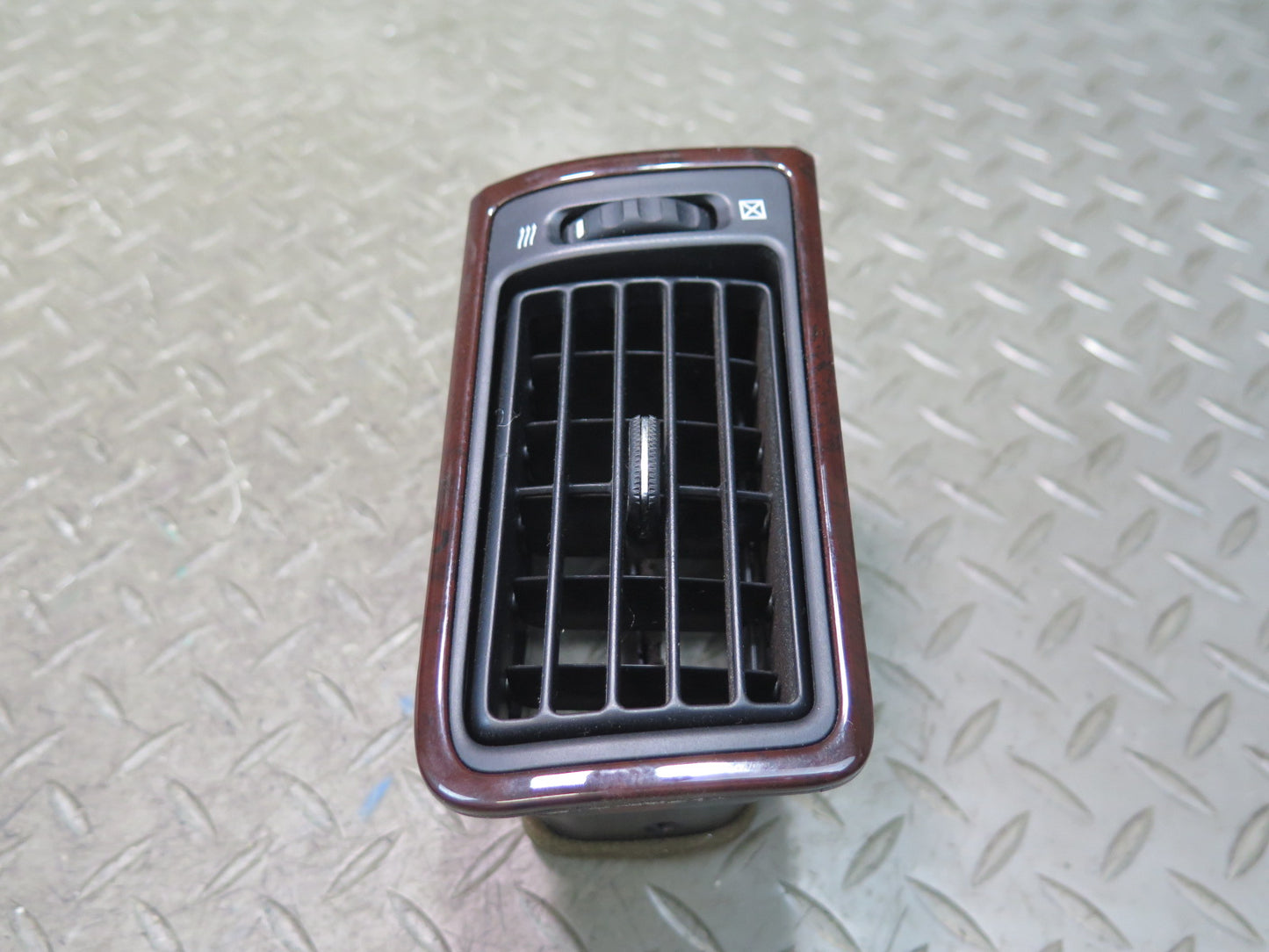 99-01 Toyota Crown JZS175 Dash Front Left & Right A/C Air Vent Wood Set OEM