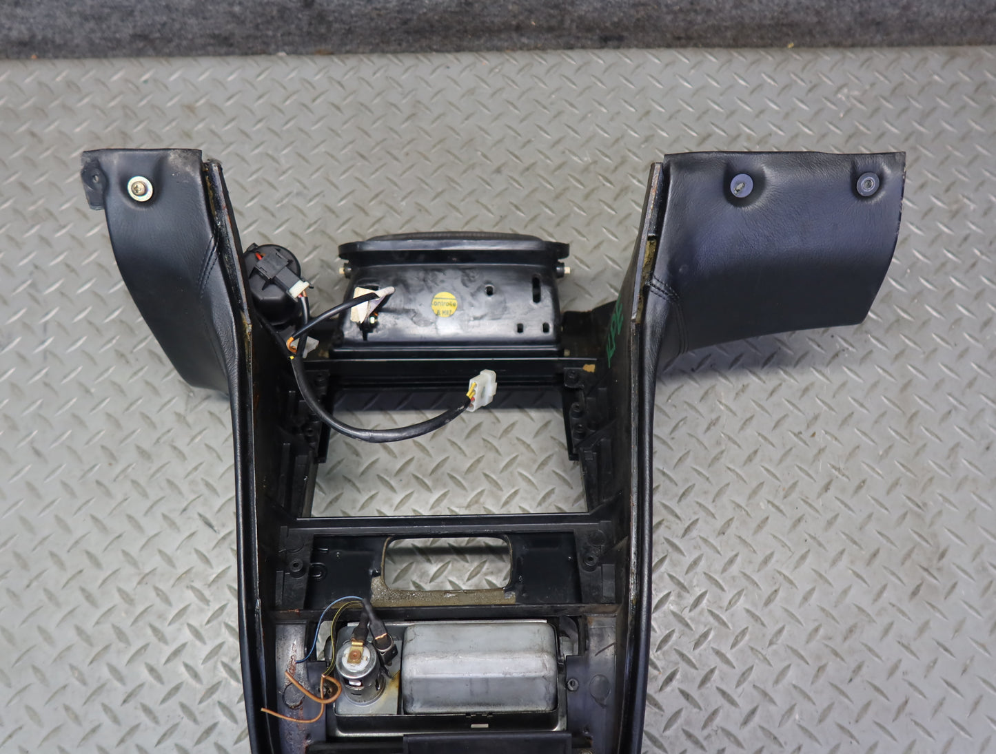 1984-1989 Porsche 928 A/T Front Center Console Trim Cover Panel Black