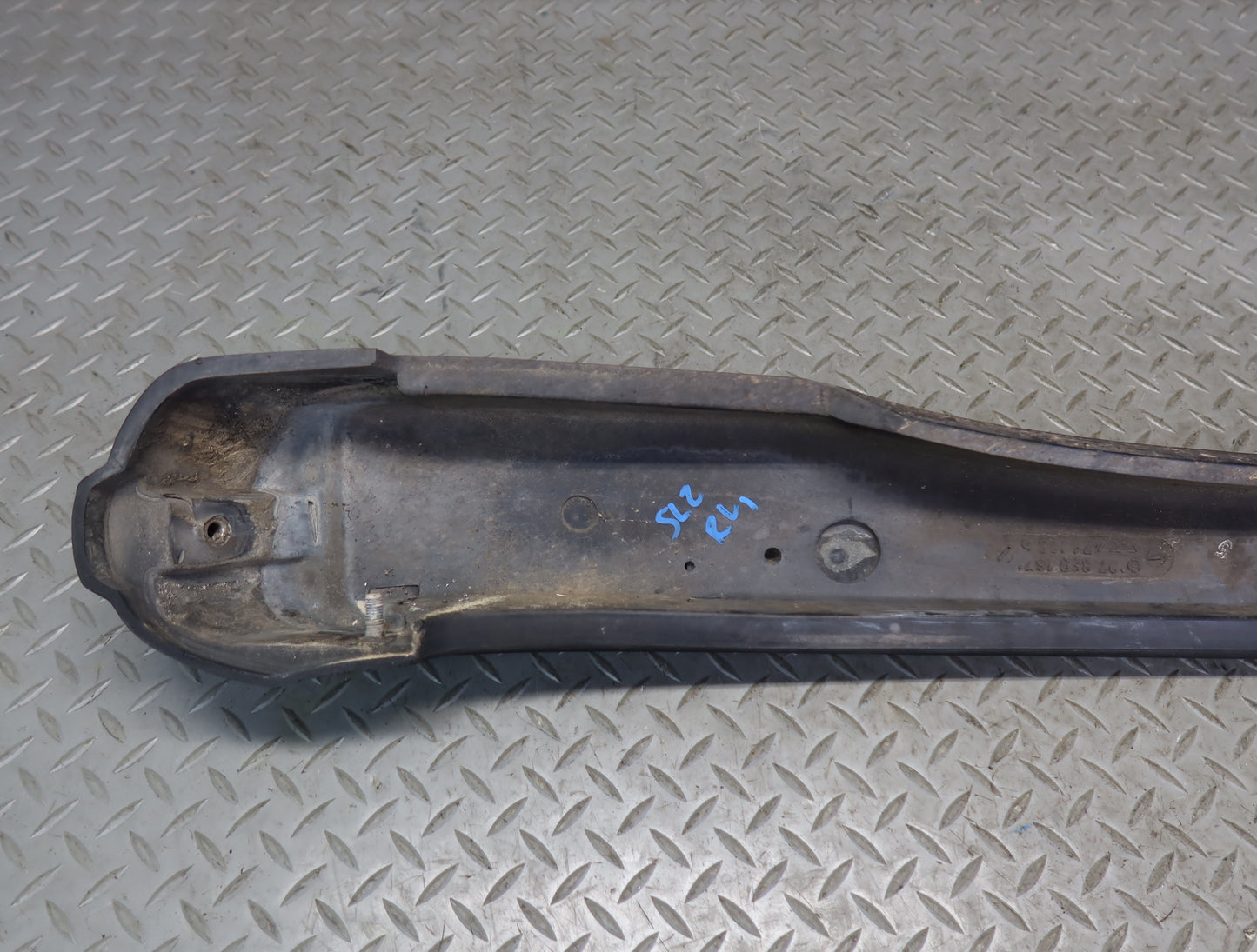 73-89 Mercedes R107 Rear Bumper Left & Right Extension Rubber END Pad OEM