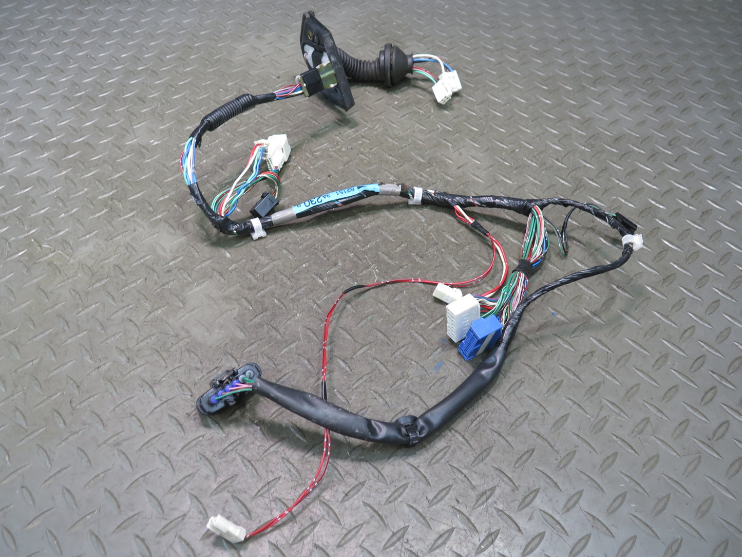 99-01 Toyota Crown JZS175 Front Right Door Wire Wiring Harness 82151-3A230 OEM