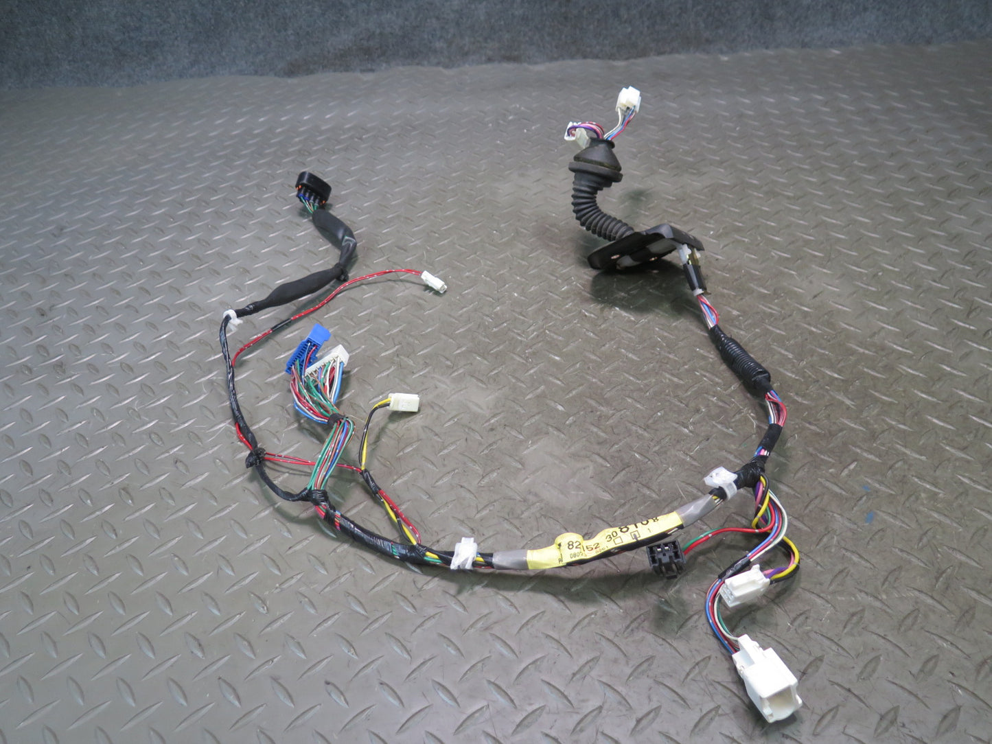 99-01 Toyota Crown JZS175 Front Left Door Wire Wiring Harness 82152-30870 OEM