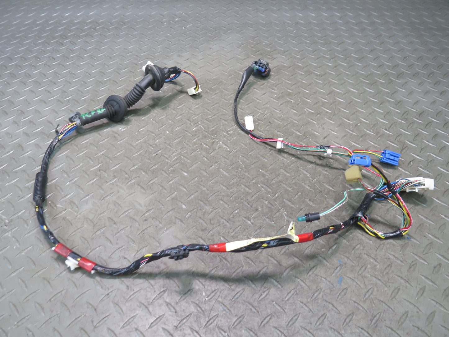 99-01 Toyota Crown JZS175 Rear Left Door Wire Wiring Harness 82154-30420 OEM