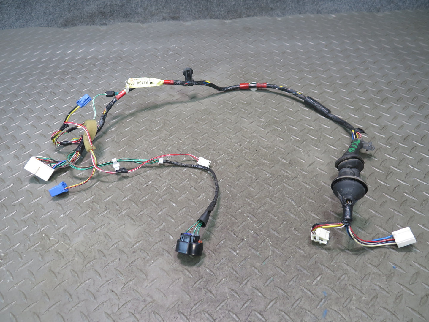 99-01 Toyota Crown JZS175 Rear Left Door Wire Wiring Harness 82154-30420 OEM
