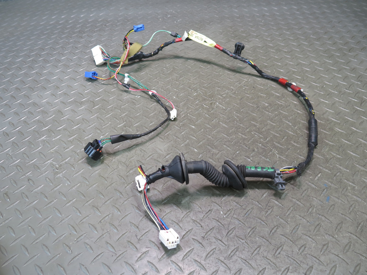 99-01 Toyota Crown JZS175 Rear Left Door Wire Wiring Harness 82154-30420 OEM