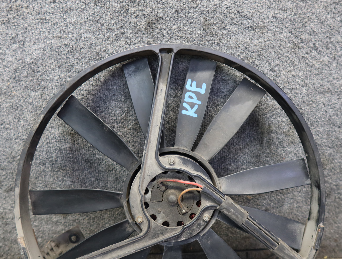 1984-1986 Porsche 928 S A/C Air Condition Condenser Cooling Fan Blade