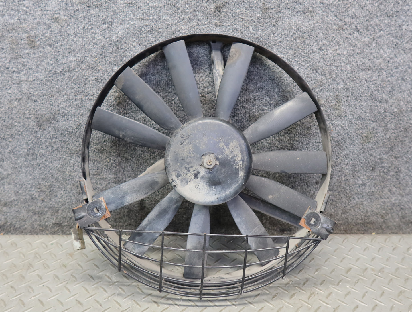 1984-1986 Porsche 928 S A/C Air Condition Condenser Cooling Fan Blade