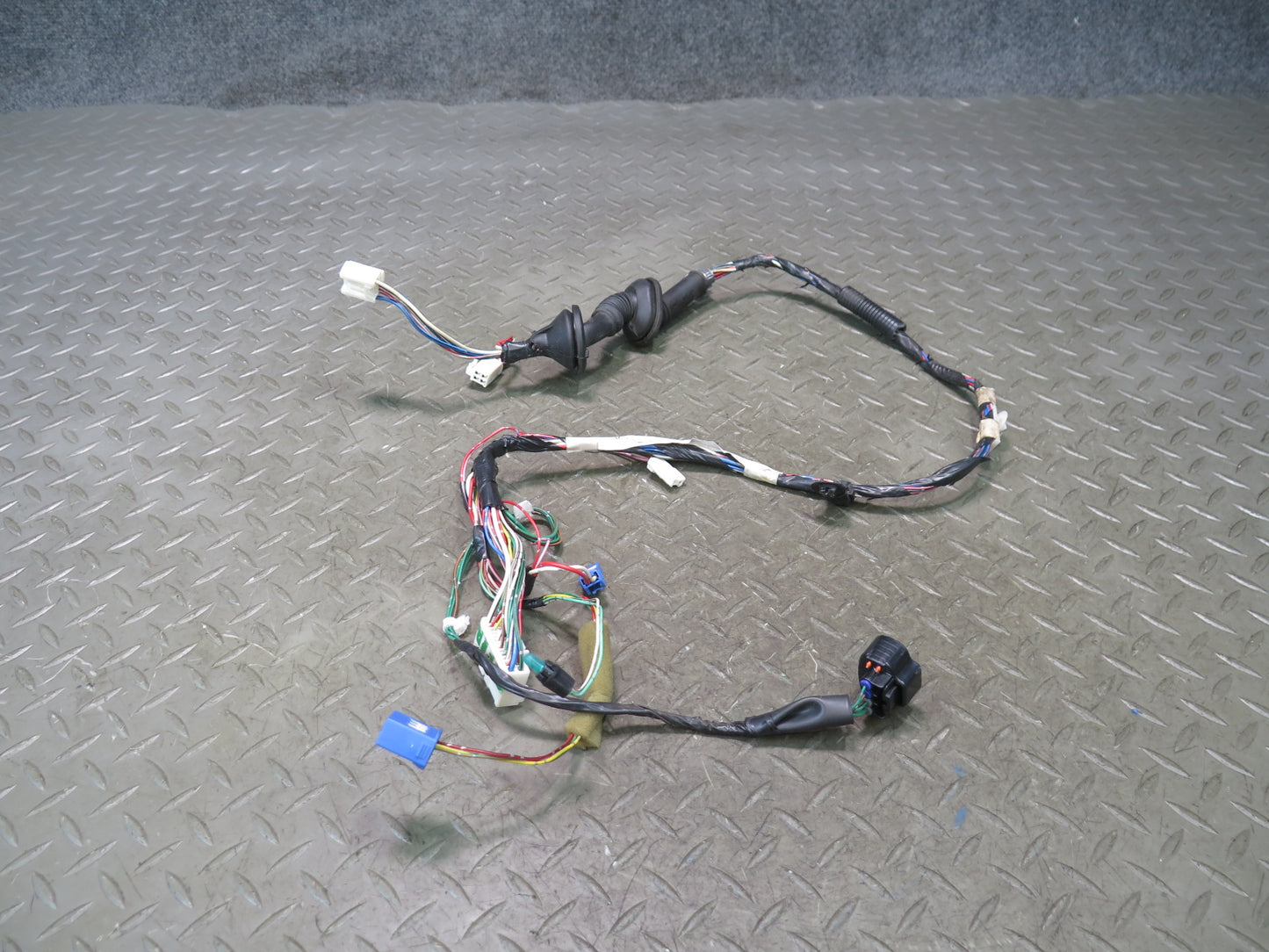 99-01 Toyota Crown JZS175 Rear Right Door Wire Wiring Harness OEM