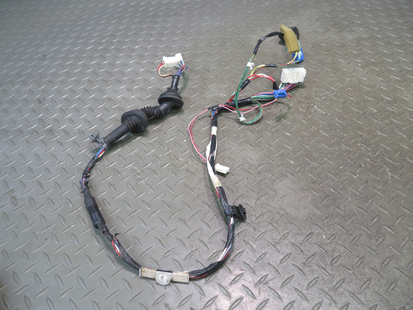 99-01 Toyota Crown JZS175 Rear Right Door Wire Wiring Harness OEM