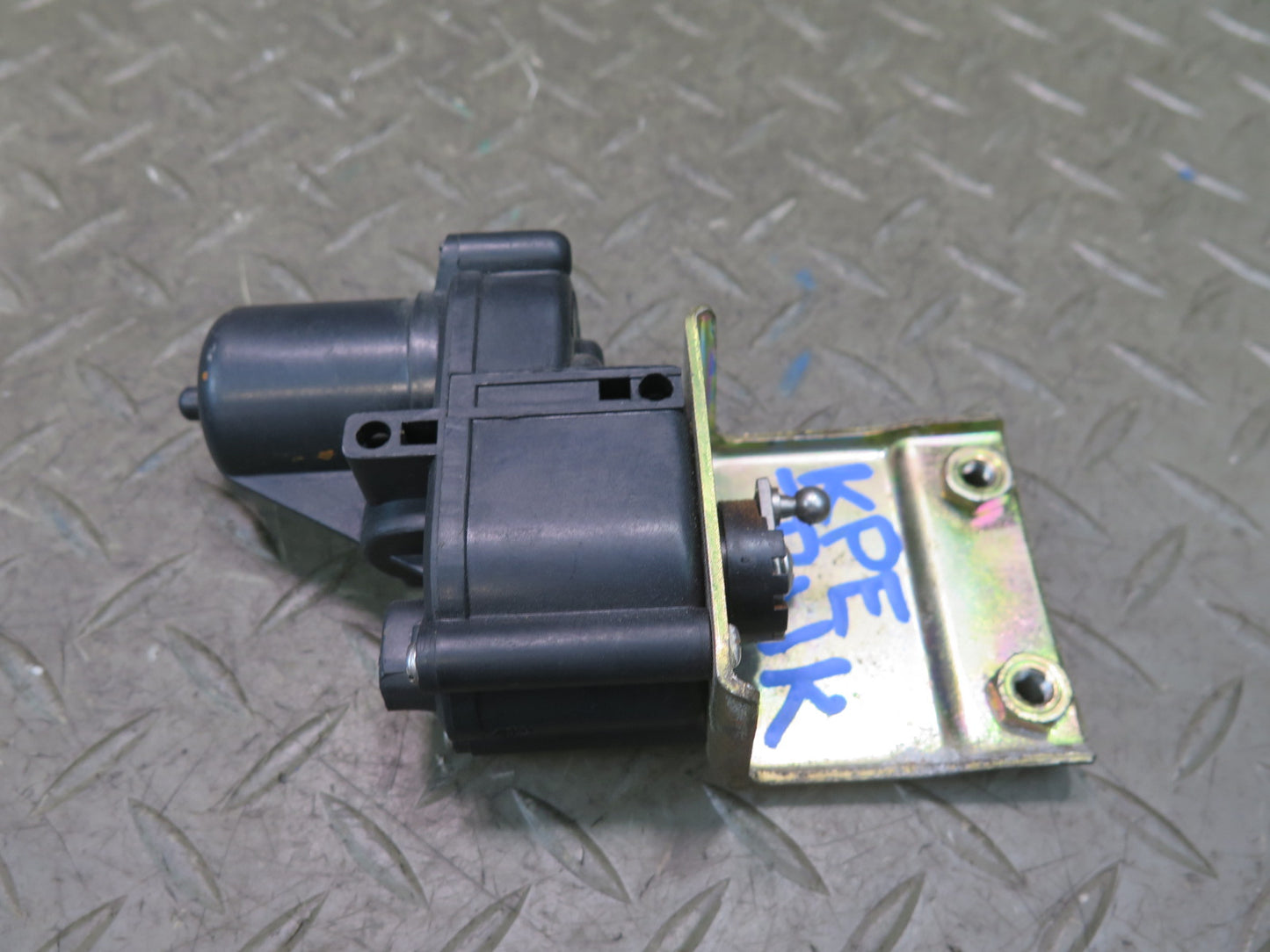 1984-1986 Porsche 928 Rear Trunk Hatch Lock Latch Receiver w Actuator Motor