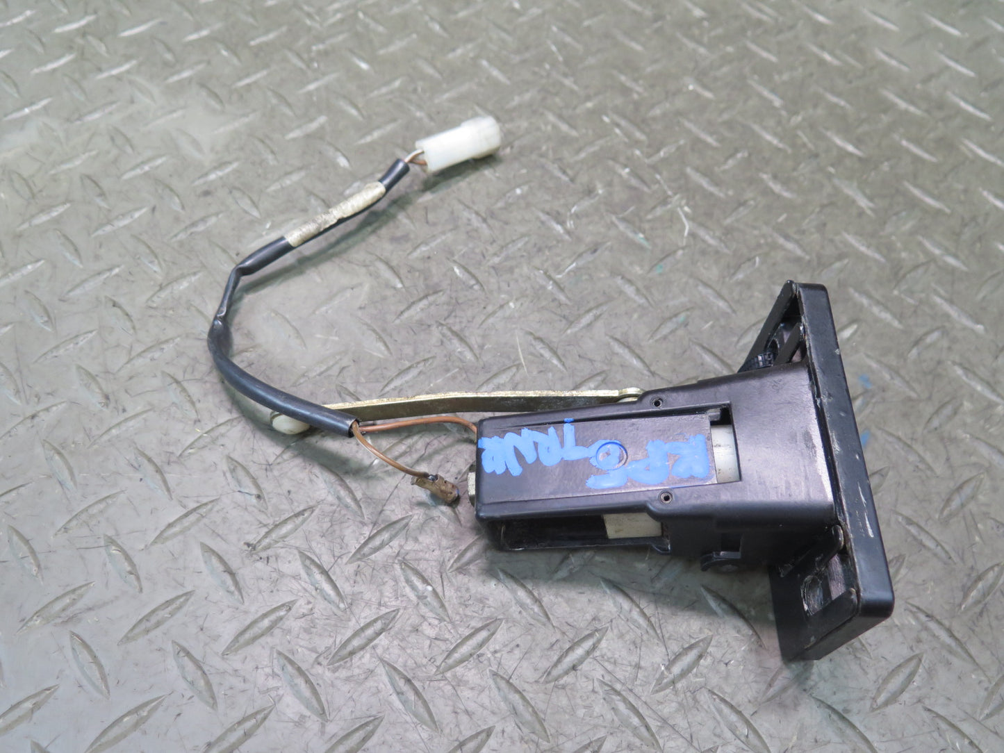 1984-1986 Porsche 928 Rear Trunk Hatch Lock Latch Receiver w Actuator Motor