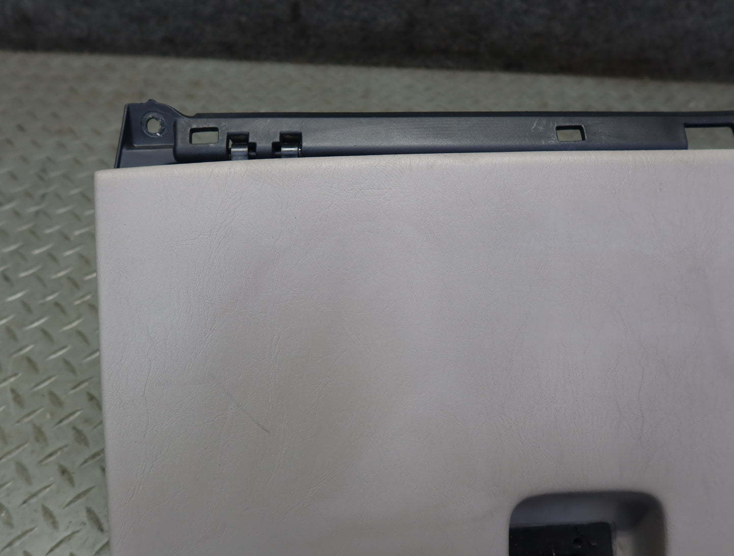 99-01 Toyota Crown JZS175 Dash Left Glove Box Storage Compartment Beige OEM