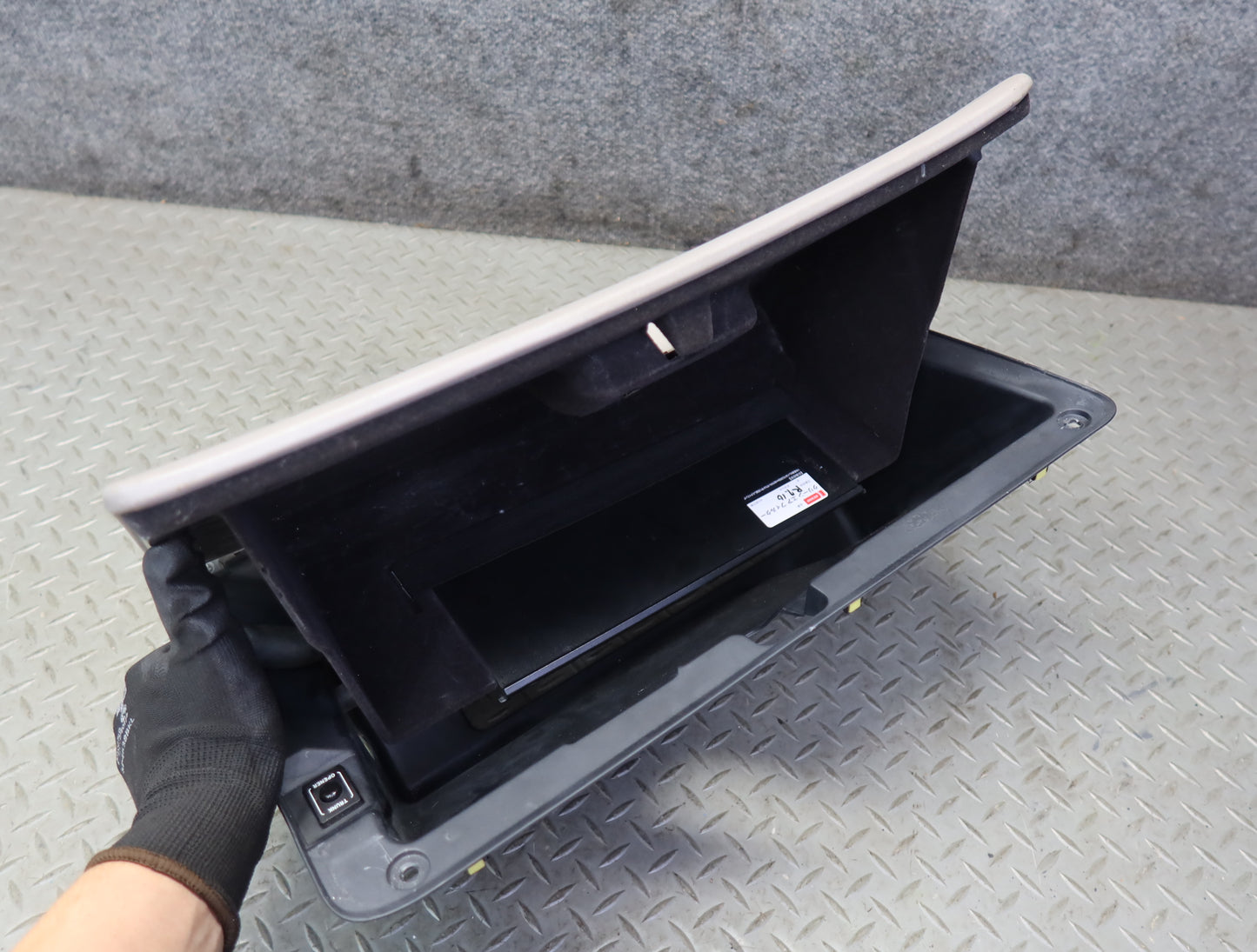 99-01 Toyota Crown JZS175 Dash Left Glove Box Storage Compartment Beige OEM