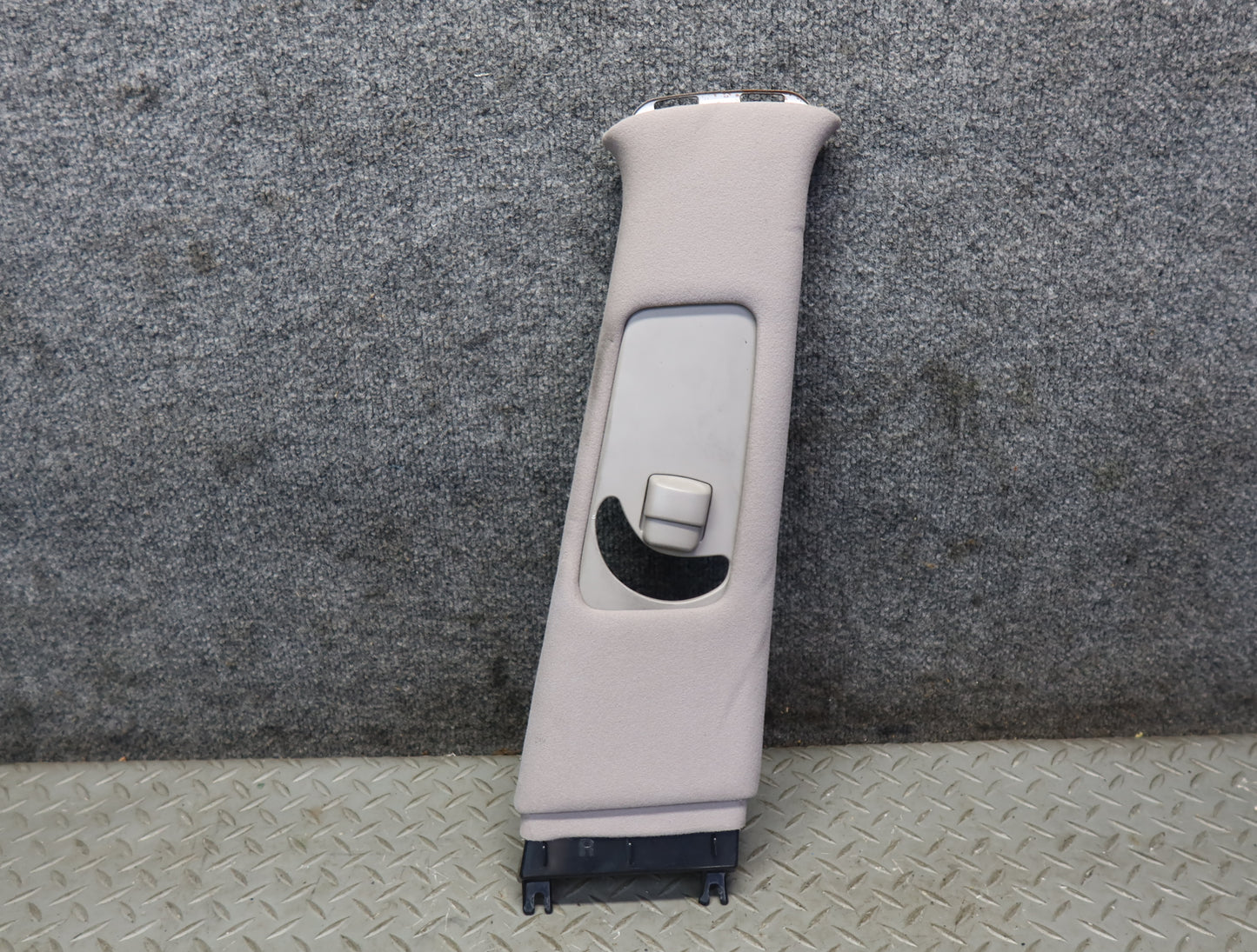 99-01 Toyota Crown JZS175 Set of 2 Interior Upper B Pillar Trim Cover Panel OEM