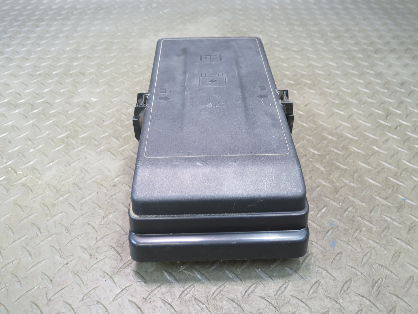 2018 Jeep Wrangler JL 3.6L Engine Bay Fuse Relay Box Module 68298935AD OEM