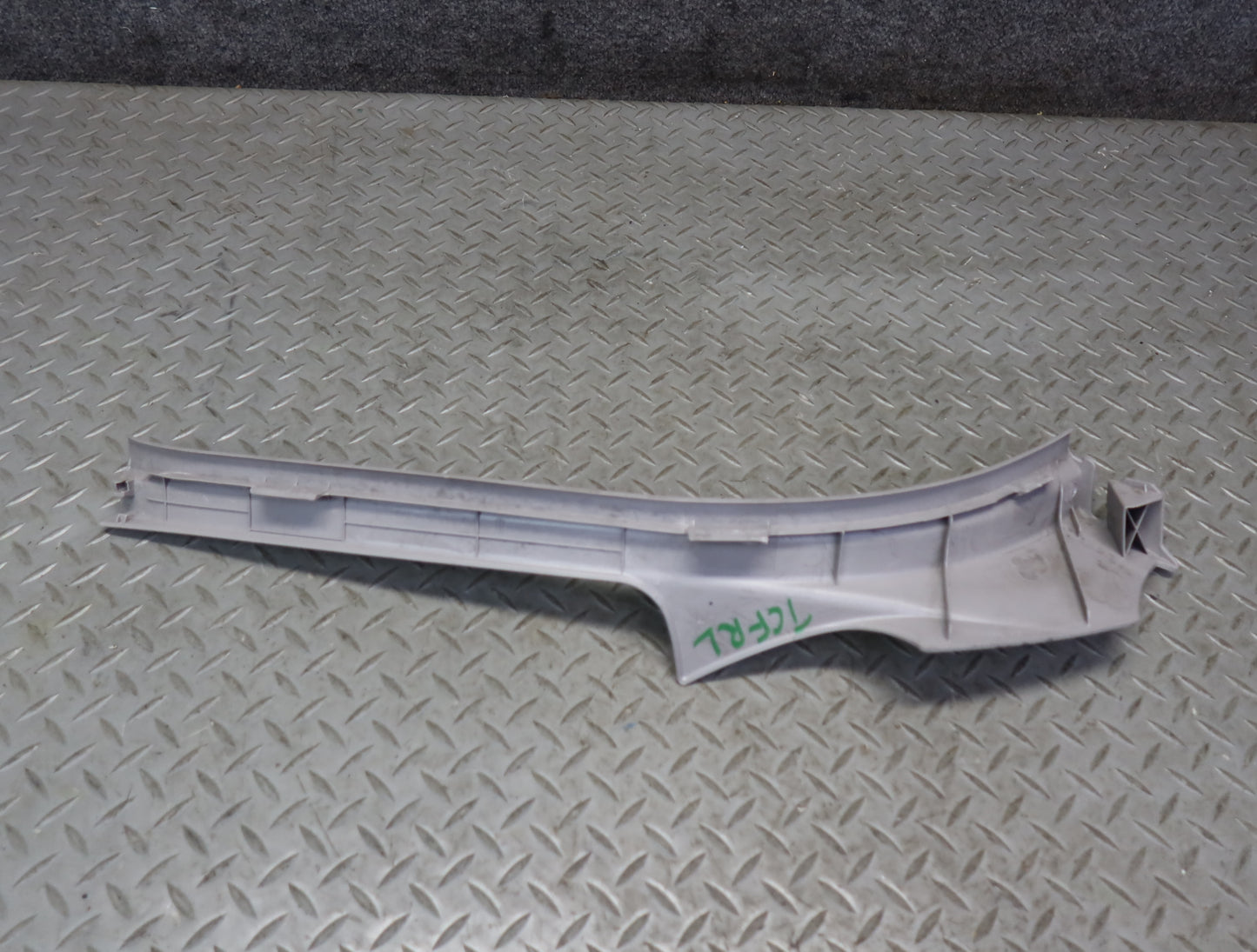 99-01 Toyota Crown JZS175 Rear Door Scuff Sill Plate Trim Set Gray OEM