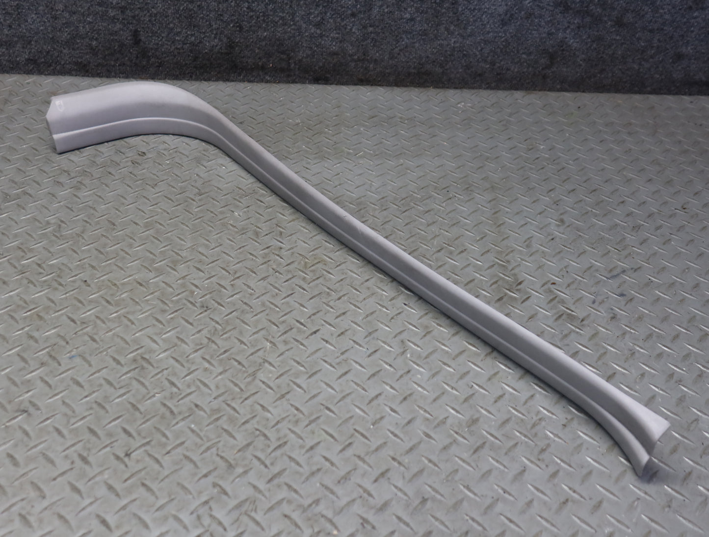 99-01 Toyota Crown JZS175 Front Door Scuff Sill Plate Trim Set Gray OEM