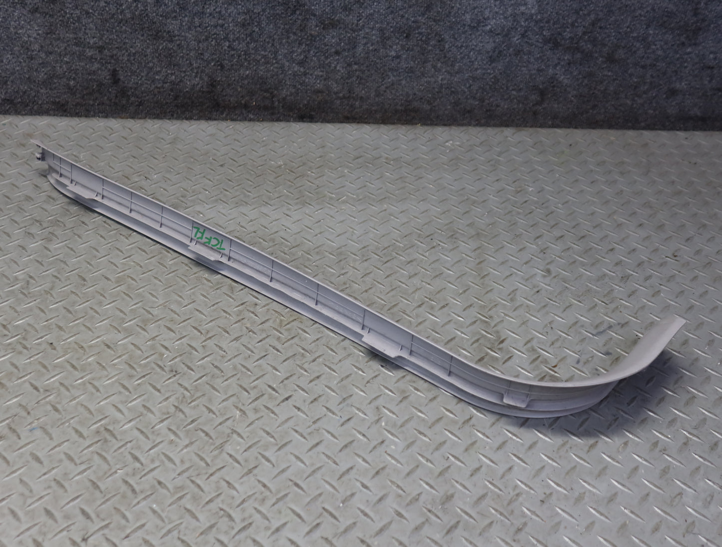 99-01 Toyota Crown JZS175 Front Door Scuff Sill Plate Trim Set Gray OEM