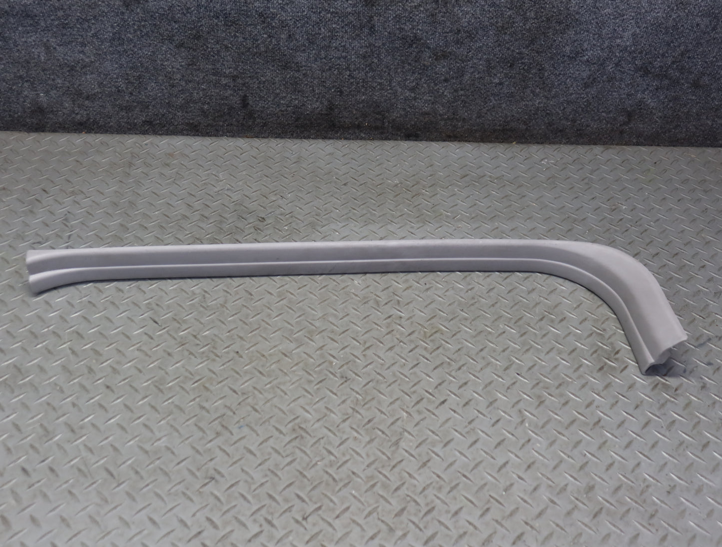99-01 Toyota Crown JZS175 Front Door Scuff Sill Plate Trim Set Gray OEM