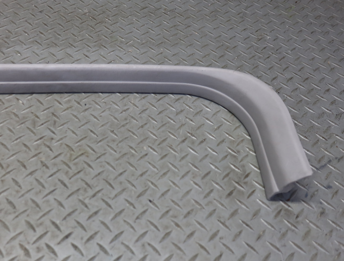 99-01 Toyota Crown JZS175 Front Door Scuff Sill Plate Trim Set Gray OEM
