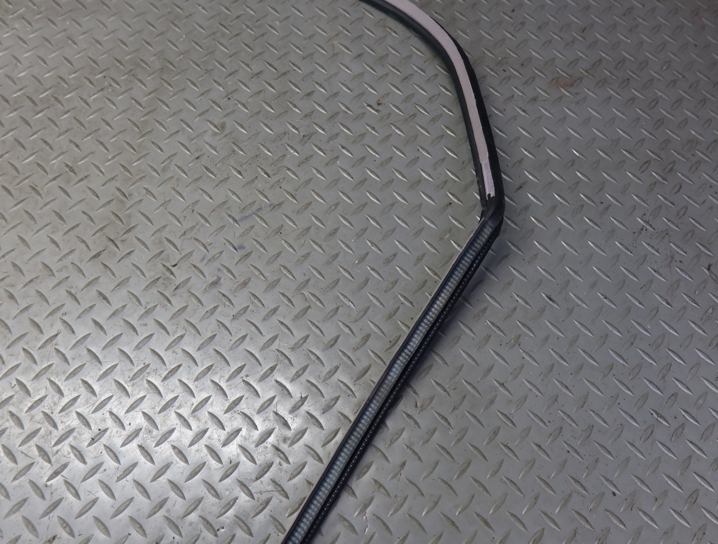99-01 Toyota Crown JZS175 Front Left Door Weatherstrip Rubber Seal Gasket OEM