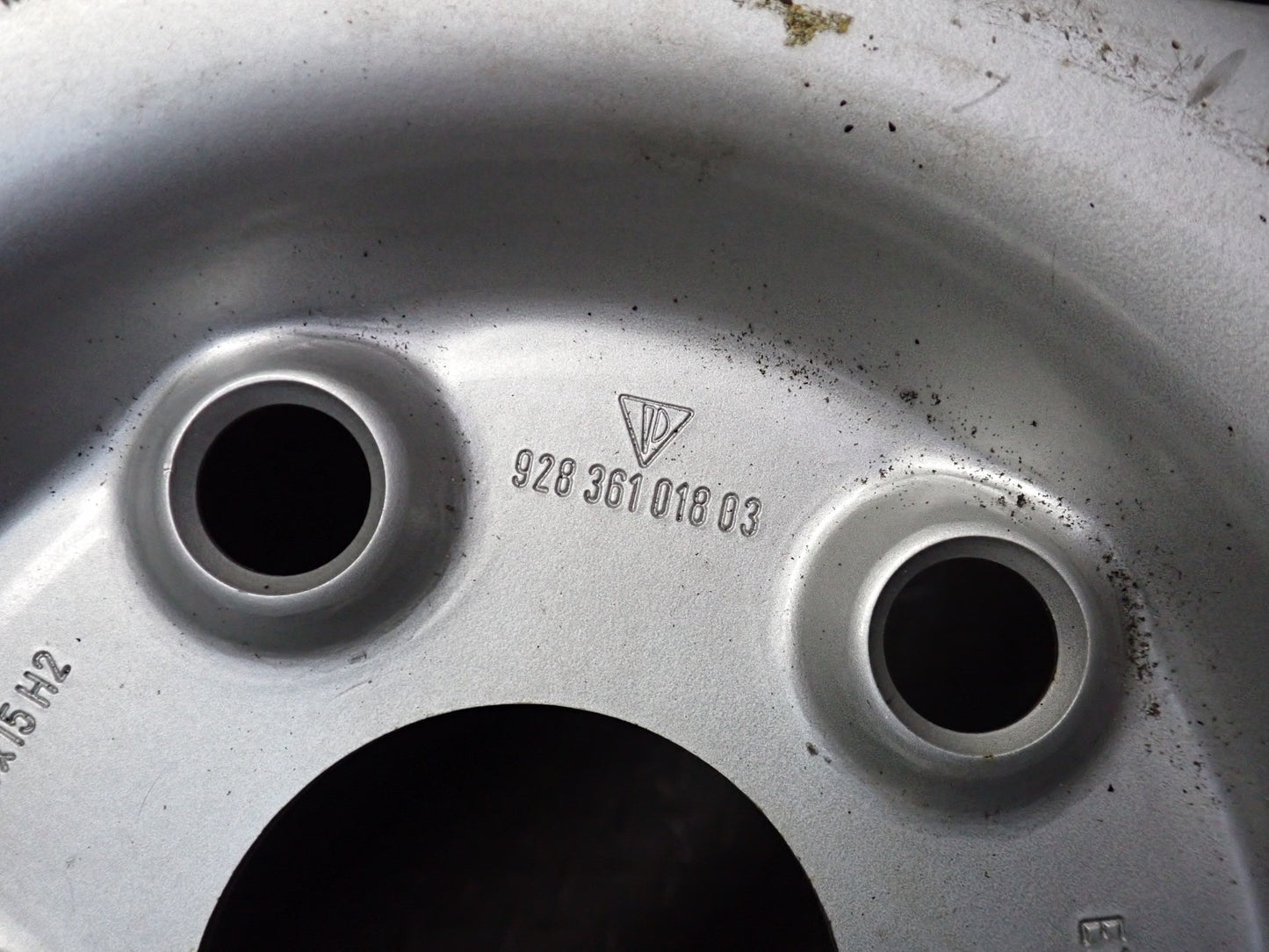 1984-1991 Porsche 928 S Spare Tire R15" Wheel 15x5J ET55 165-15 92836101803