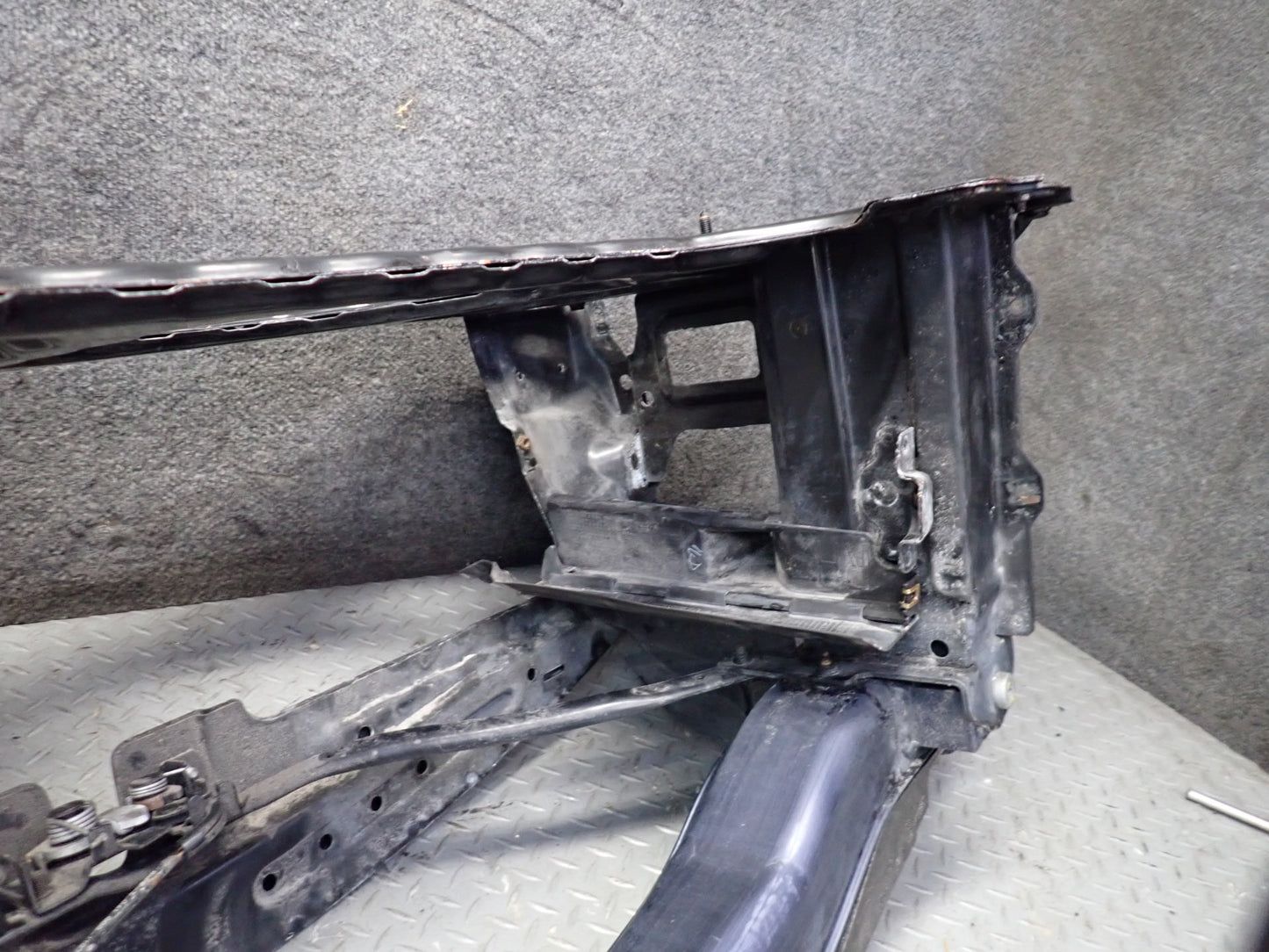 03-08 BMW E85 Z4 3.0L Engine Radiator Core Support Frame Panel OEM