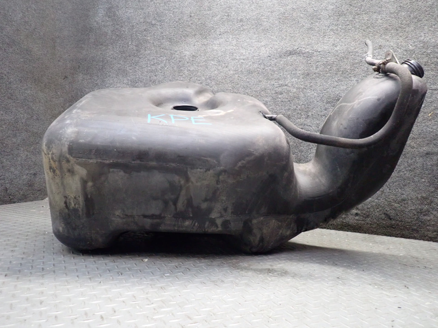 1984-1995 Porsche 928 S Fuel Tank Unit