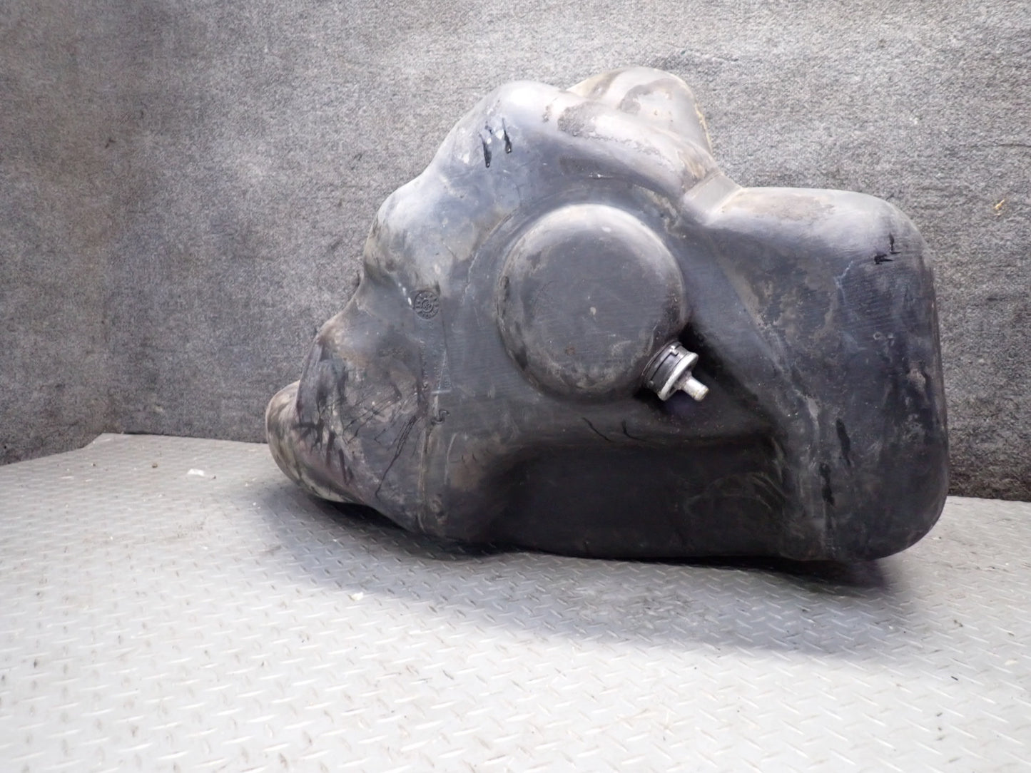 1984-1995 Porsche 928 S Fuel Tank Unit