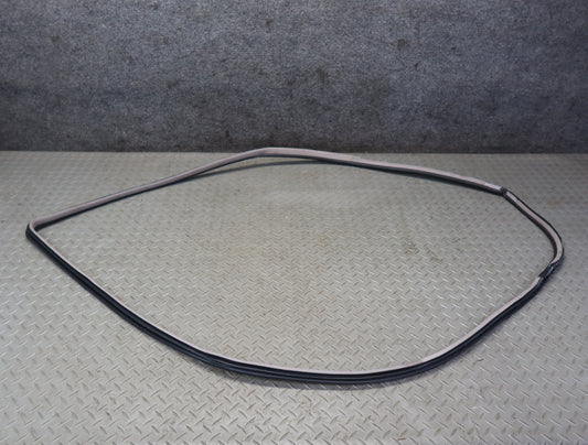 99-01 Toyota Crown JZS175 Front Right Door Weatherstrip Rubber Seal Gasket OEM
