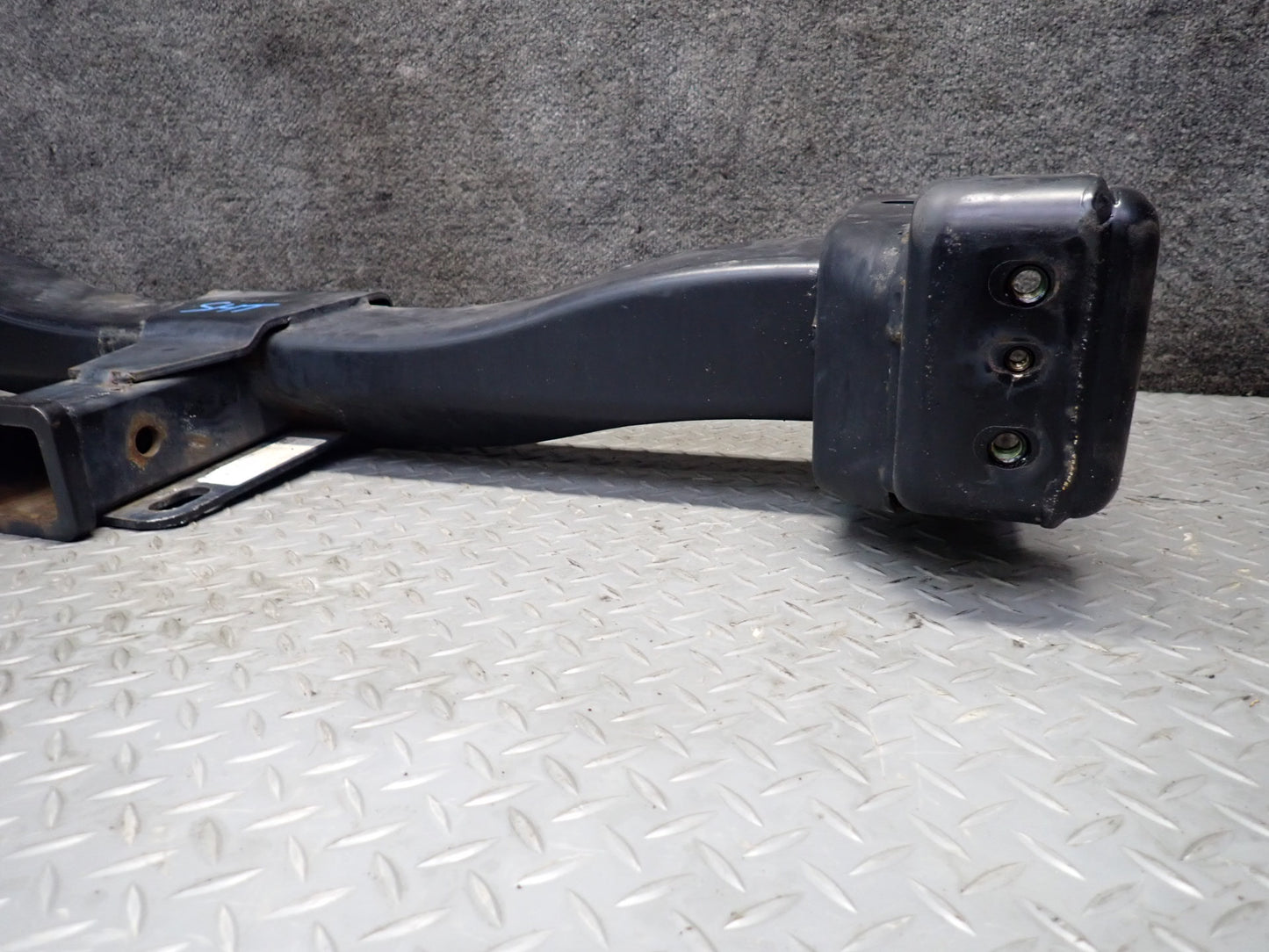 2003-2007 Hummer H2 Rear Trailer Hitch TOW Towing Receiver Bar