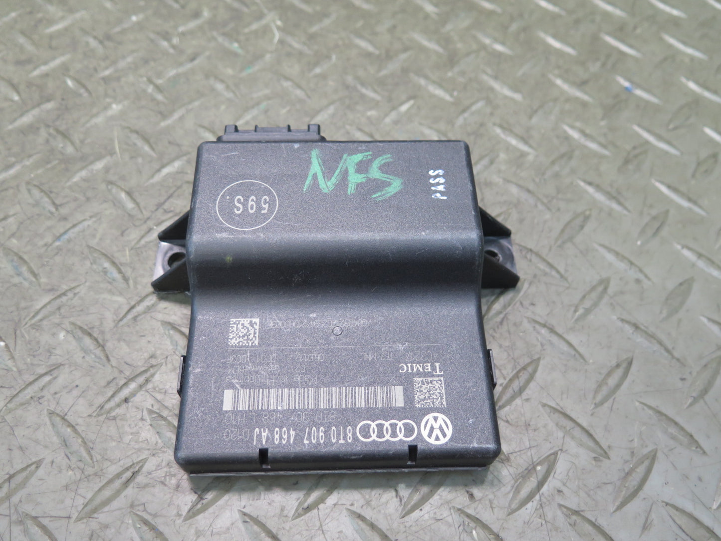 11-12 Audi A5 S5 Interface Gateway Can-bus Control Module 8T0907468AJ OEM