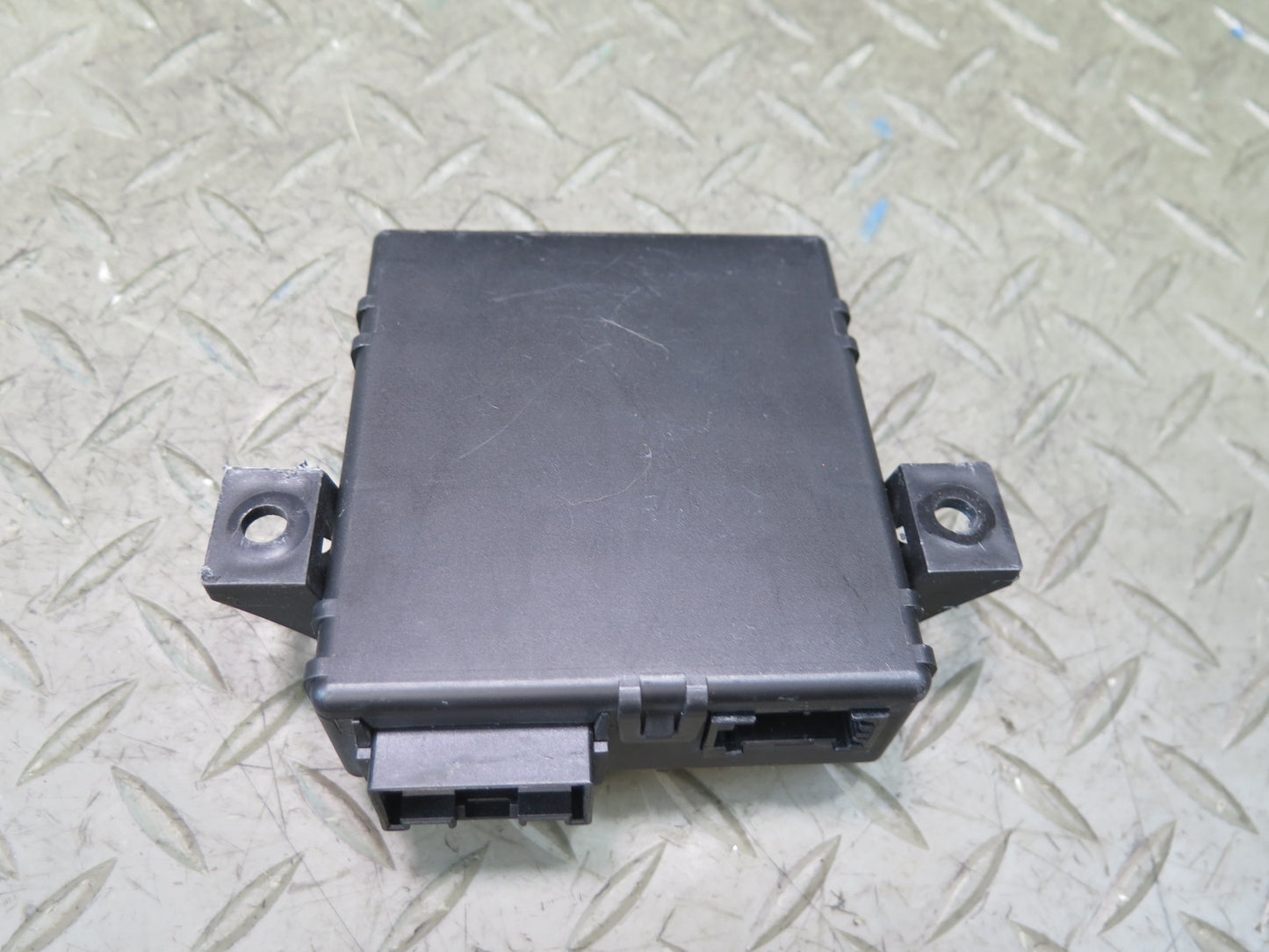 11-12 Audi A5 S5 Interface Gateway Can-bus Control Module 8T0907468AJ OEM
