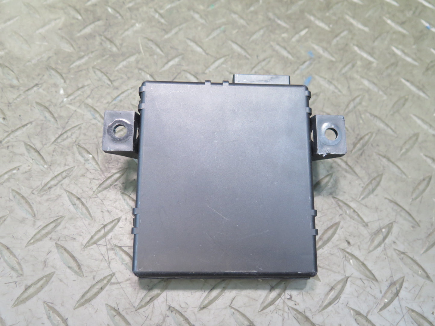 11-12 Audi A5 S5 Interface Gateway Can-bus Control Module 8T0907468AJ OEM