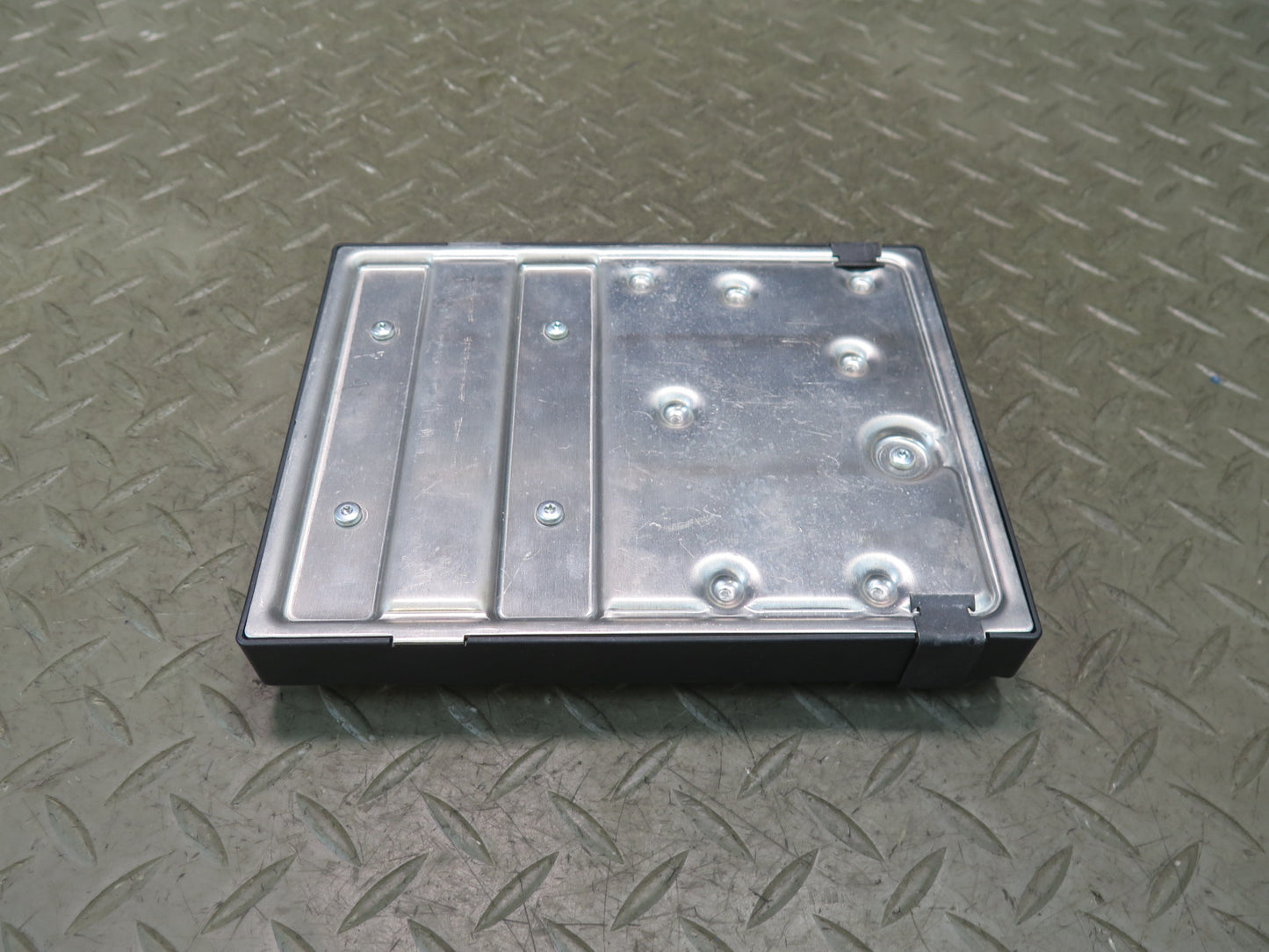 10-12 Audi B8 A5 S5 Body Control Module BCM 8K0907063P OEM