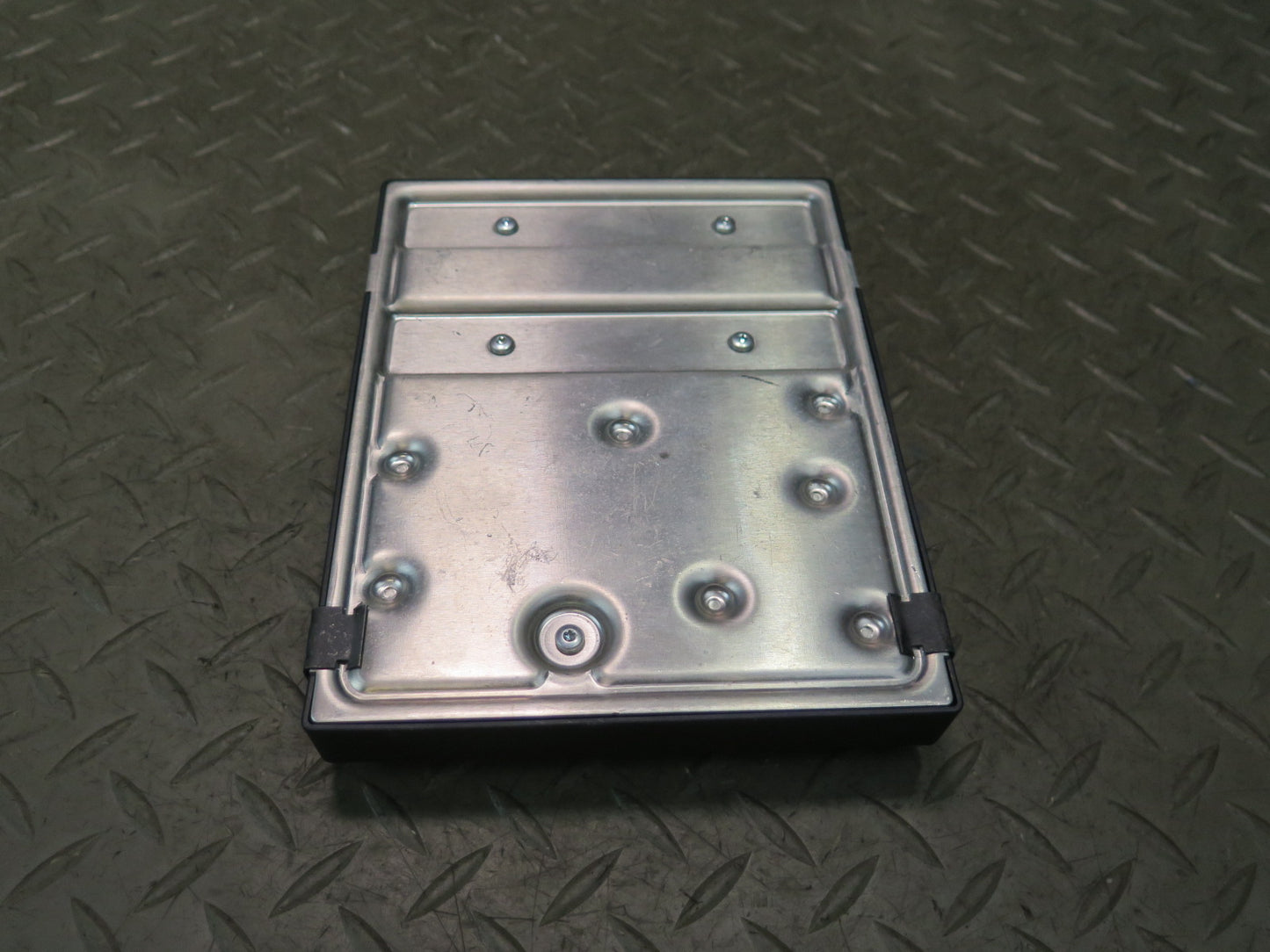 10-12 Audi B8 A5 S5 Body Control Module BCM 8K0907063P OEM